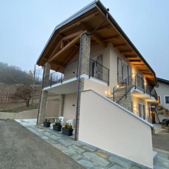 Apartamento Chiabot Langhe Roddino Exterior foto